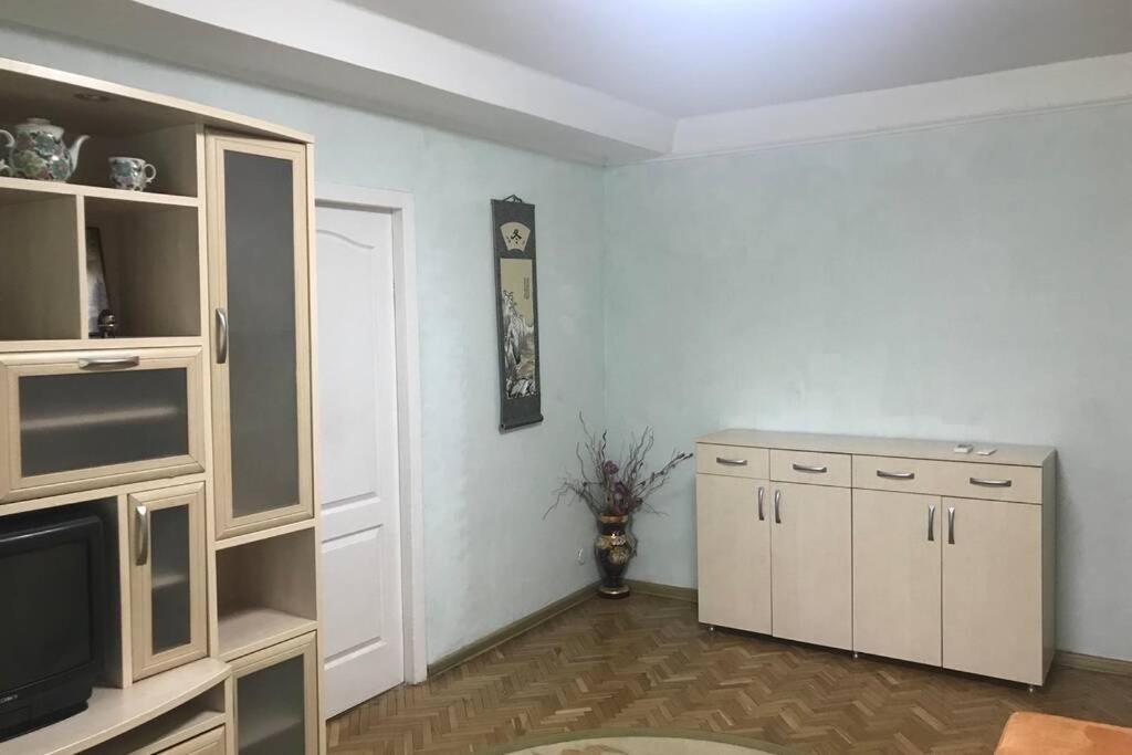 Уютненькая Квартирка Kyiv Exterior foto